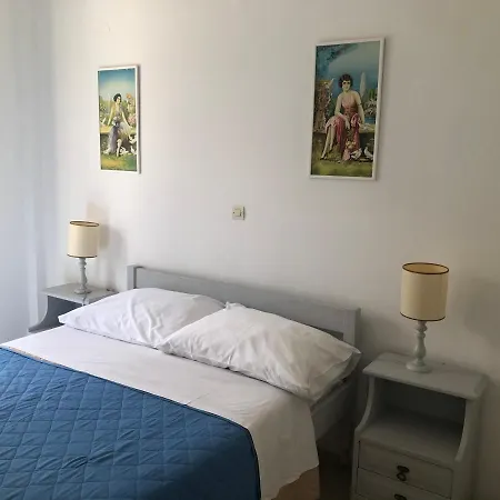 Margarita Parikia (Paros)